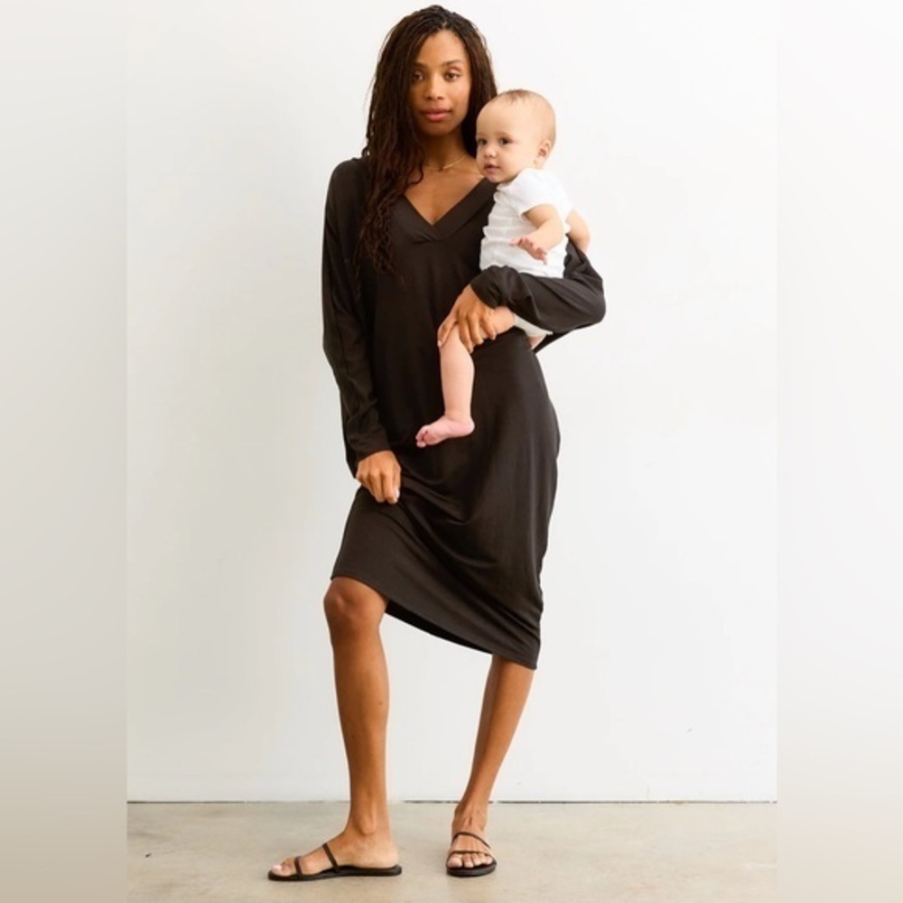 NWOT Hatch maternity black visitor dress one size